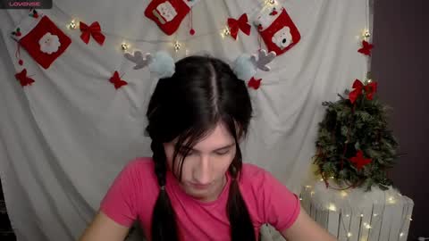 Laura online show from 12/10/24, 09:12