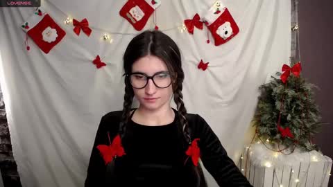 Laura online show from 12/13/24, 03:21