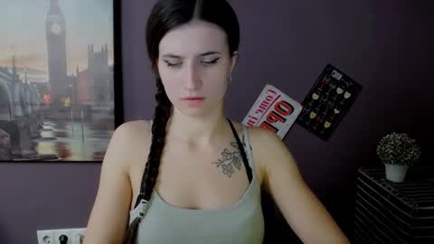 Laura online show from 01/31/25, 03:33