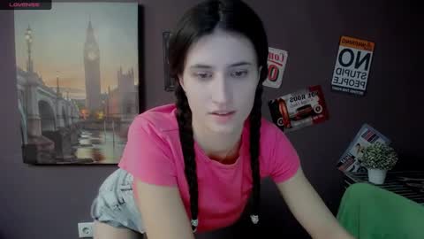 Laura online show from 02/07/25, 08:33