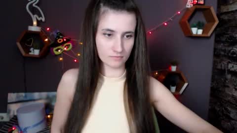 Laura online show from 02/28/25, 09:47