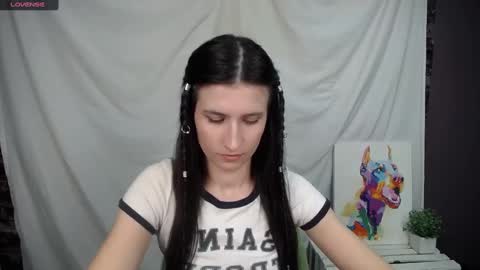 Laura online show from 03/09/25, 09:35