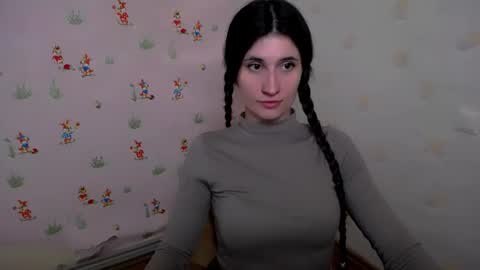 Snapshot of lauradre_ chatting on 02/21/26, 01:45 Laura online show from 02/21/26, 01:45