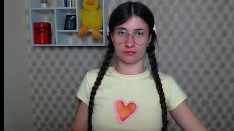 Snapshot of lauradre_ chatting on 06/02/26, 06:15 Laura online show from 06/02/26, 06:15