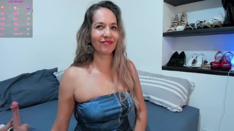Laura online show from 05/20/26, 07:09