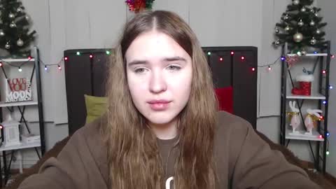 LauraHlot online show from 12/30/24, 04:09