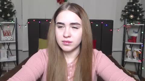 LauraHlot online show from 01/04/25, 06:19