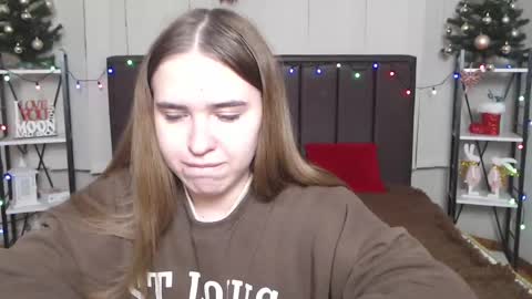 LauraHlot online show from 01/11/25, 04:06