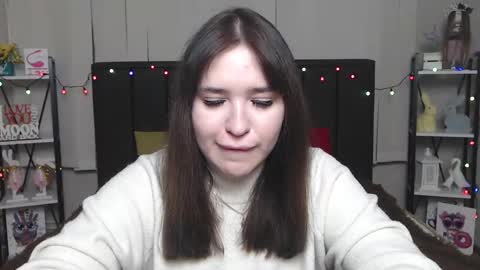 LauraHlot online show from 01/31/25, 09:48