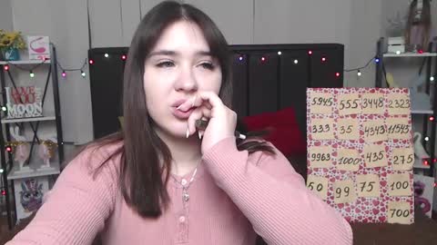 LauraHlot online show from 02/05/25, 06:26