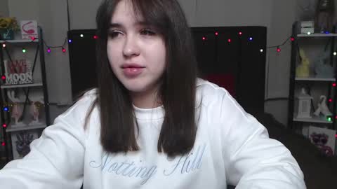 LauraHlot online show from 02/08/25, 09:25