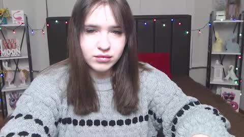 LauraHlot online show from 02/09/25, 06:05