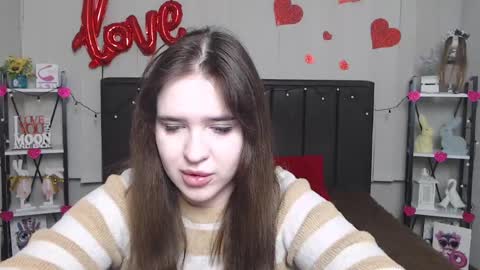 LauraHlot online show from 02/16/25, 06:21