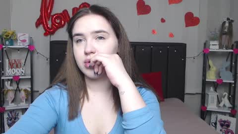 LauraHlot online show from 02/26/25, 06:11