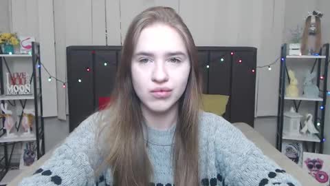 LauraHlot online show from 09/10/25, 05:51