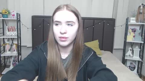 LauraHlot online show from 09/16/25, 06:31