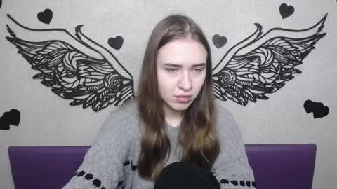 LauraHlot online show from 10/05/25, 05:50