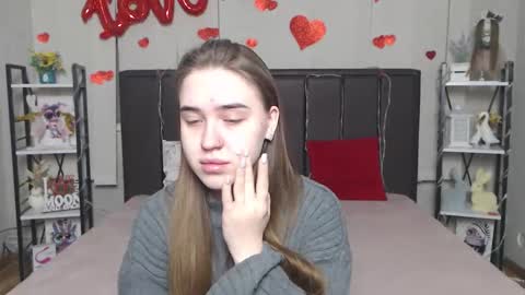 LauraHlot online show from 02/19/26, 06:26