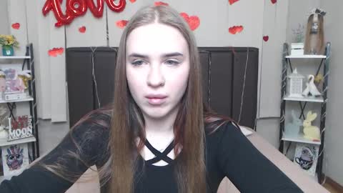 LauraHlot online show from 03/25/26, 07:36