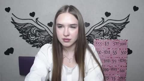 LauraHlot online show from 04/16/26, 05:58