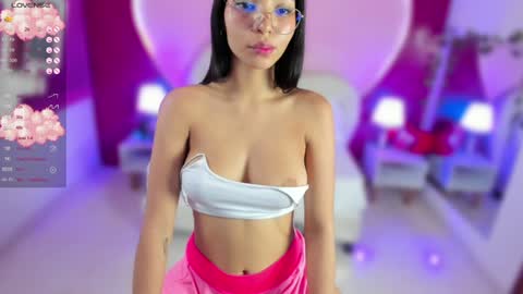 Laura MartinGMT-5 2200-0600 online show from 12/10/24, 03:52