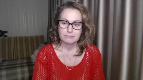 Snapshot of lauraoven1 chatting on 01/20/25, 05:59 Lauraoven1 online show from 01/20/25, 05:59