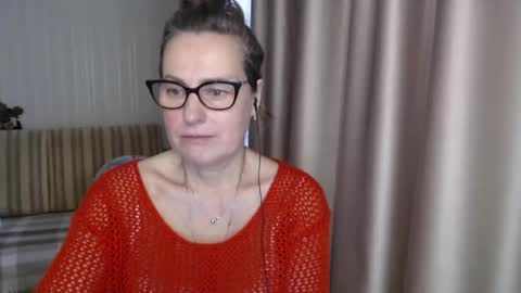 Snapshot of lauraoven1 chatting on 02/10/25, 07:26 Lauraoven1 online show from 02/10/25, 07:26