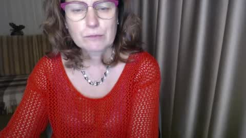 Snapshot of lauraoven1 chatting on 03/09/25, 03:16 Lauraoven1 online show from 03/09/25, 03:16