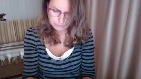 Snapshot of lauraoven1 chatting on 10/02/25, 09:16 Lauraoven1 online show from 10/02/25, 09:16