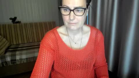 Lauraoven1 online show from 12/23/25, 07:28