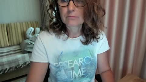 Lauraoven1 online show from 07/14/26, 08:52