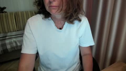 Lauraoven1 online show from 07/28/26, 09:59