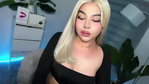 Your sweet Laura online show from 03/04/25, 03:15