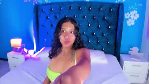 Laura online show from 03/17/26, 11:35