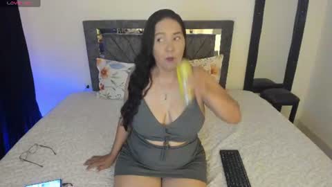 laurasofia01 online show from 07/09/26, 12:15