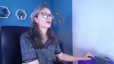 Laura Sofia online show from 02/16/26, 04:03