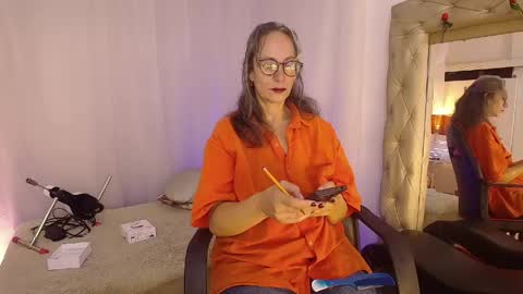 Laura Sofia online show from 05/07/26, 02:17