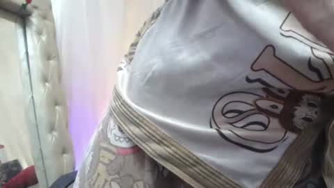Laura Sofia online show from 07/12/26, 12:07