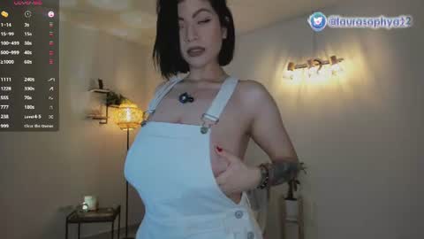 Laura online show from 07/01/26, 09:14