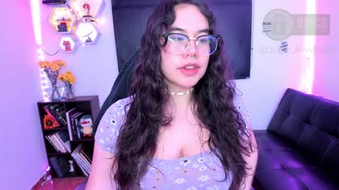 Snapshot of lauren_afrodita chatting on 01/14/25, 06:45 Im Lauren independent model online show from 01/14/25, 06:45