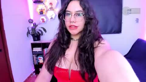 Snapshot of lauren_afrodita chatting on 02/16/25, 08:43 Im Lauren independent model online show from 02/16/25, 08:43