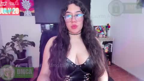  Im Lauren  independent model   online show from 07/13/26, 07:33