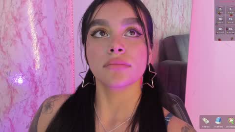 Snapshot of lauren_camila1 chatting on 12/06/24, 02:57 Lau online show from 12/06/24, 02:57