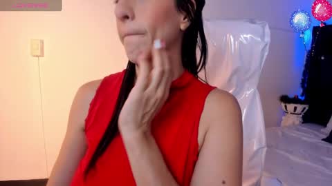 Lauren online show from 12/12/24, 03:27