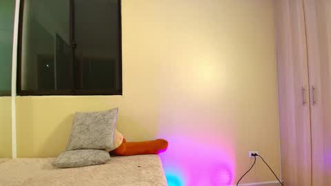    1      online show from 12/08/24, 11:08