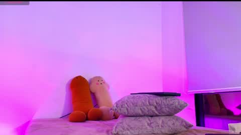    1      online show from 02/07/25, 02:50