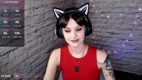 Snapshot of lauren_raquel chatting on 01/04/25, 05:05 Eva online show from 01/04/25, 05:05