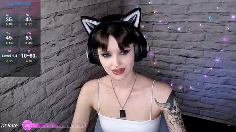 Snapshot of lauren_raquel chatting on 01/29/25, 05:56 Eva online show from 01/29/25, 05:56