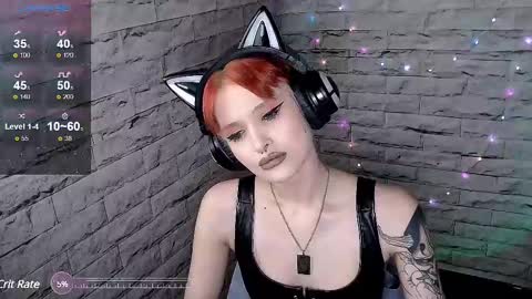 Snapshot of lauren_raquel chatting on 02/16/25, 08:44 Eva online show from 02/16/25, 08:44