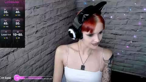 Snapshot of lauren_raquel chatting on 02/18/25, 05:21 Eva online show from 02/18/25, 05:21